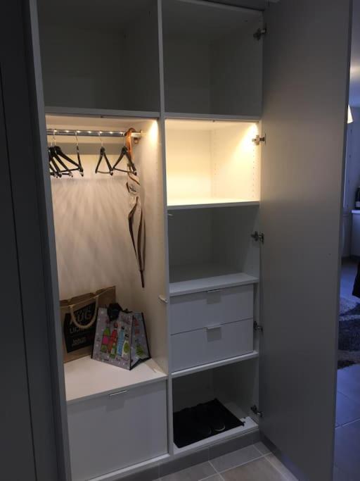 Comfortable, Cozy, Chill, Spacious, Near Cathedral *
